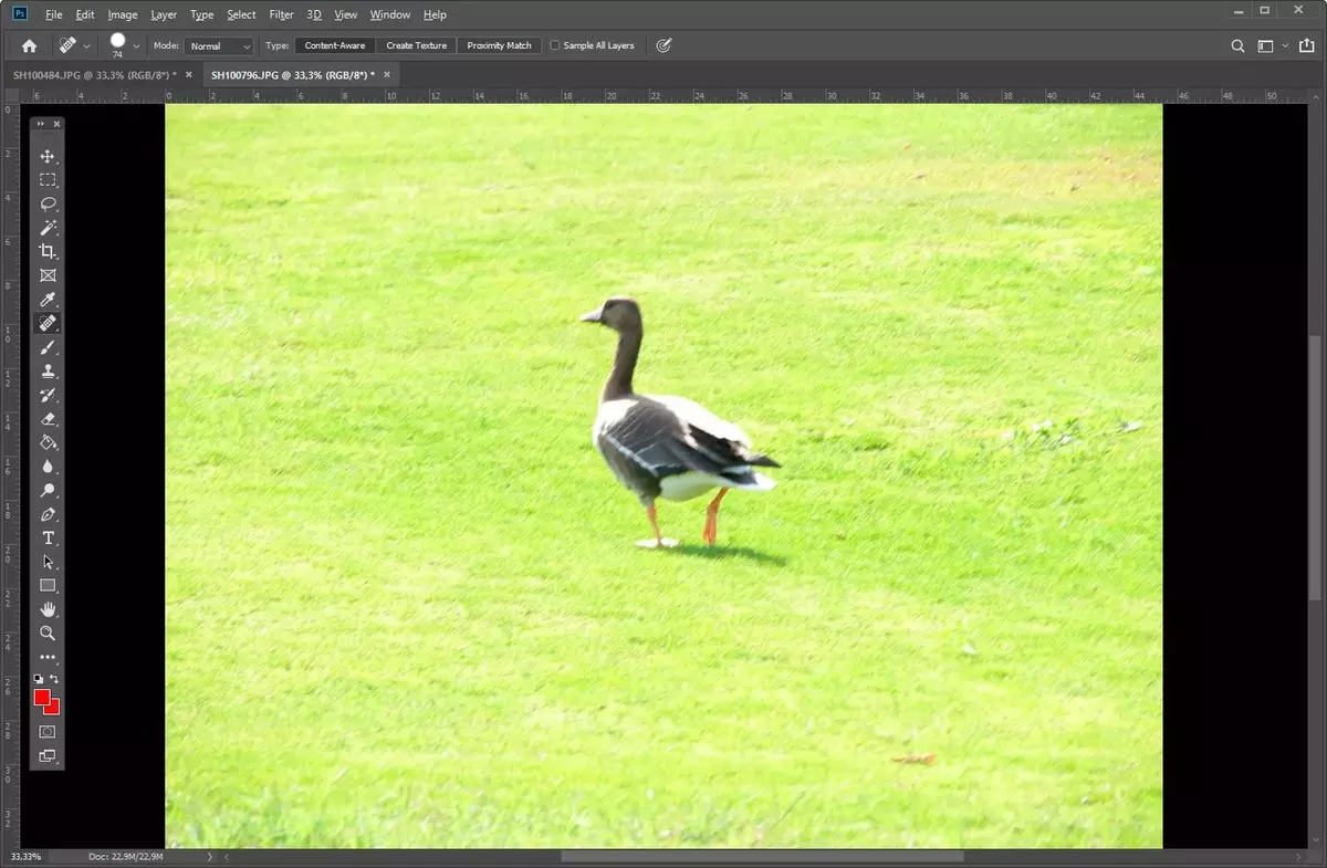 How to remove objects in your images with Photoshops