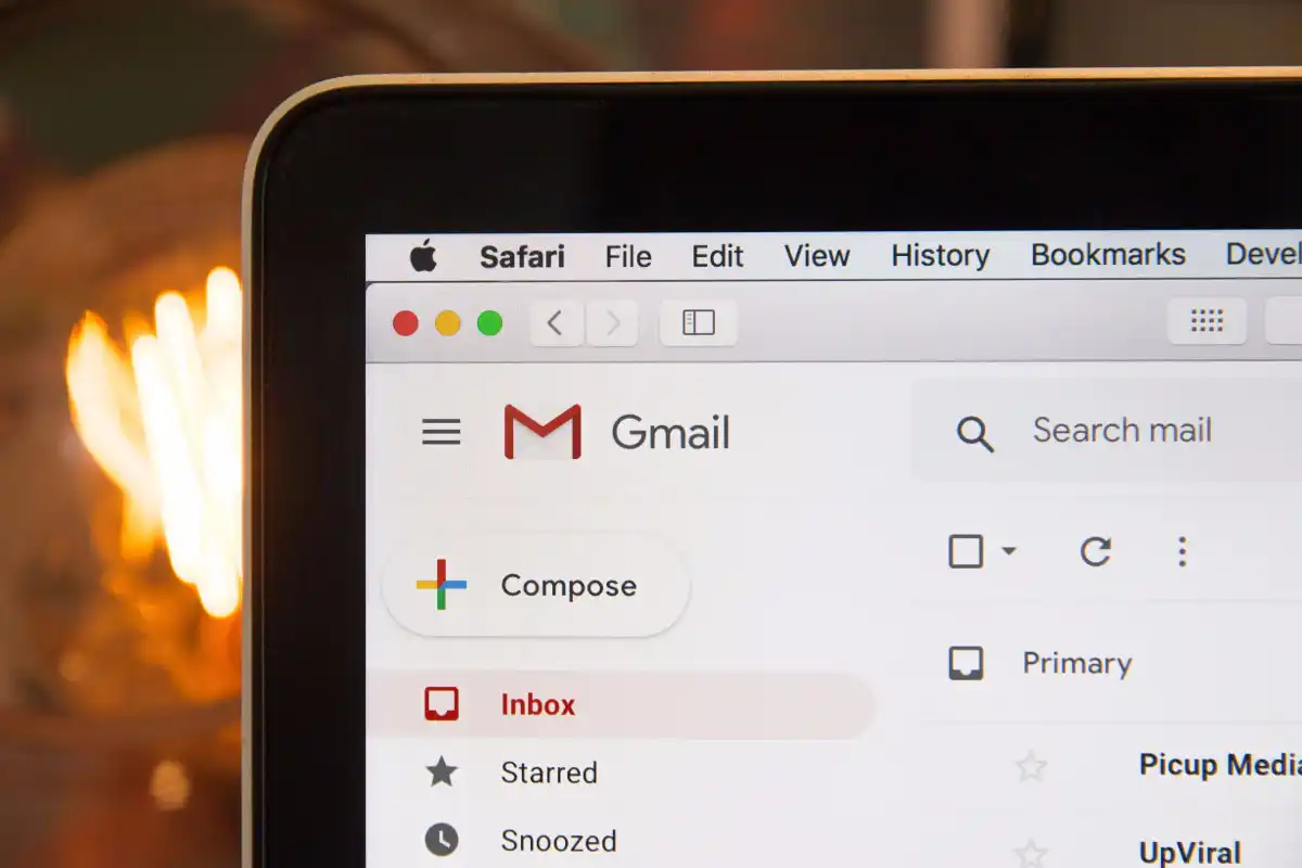 How to archive or delete emails