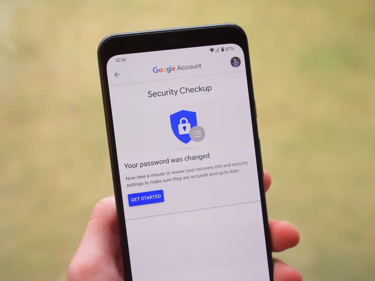 How does the Android password manager runs CSV files