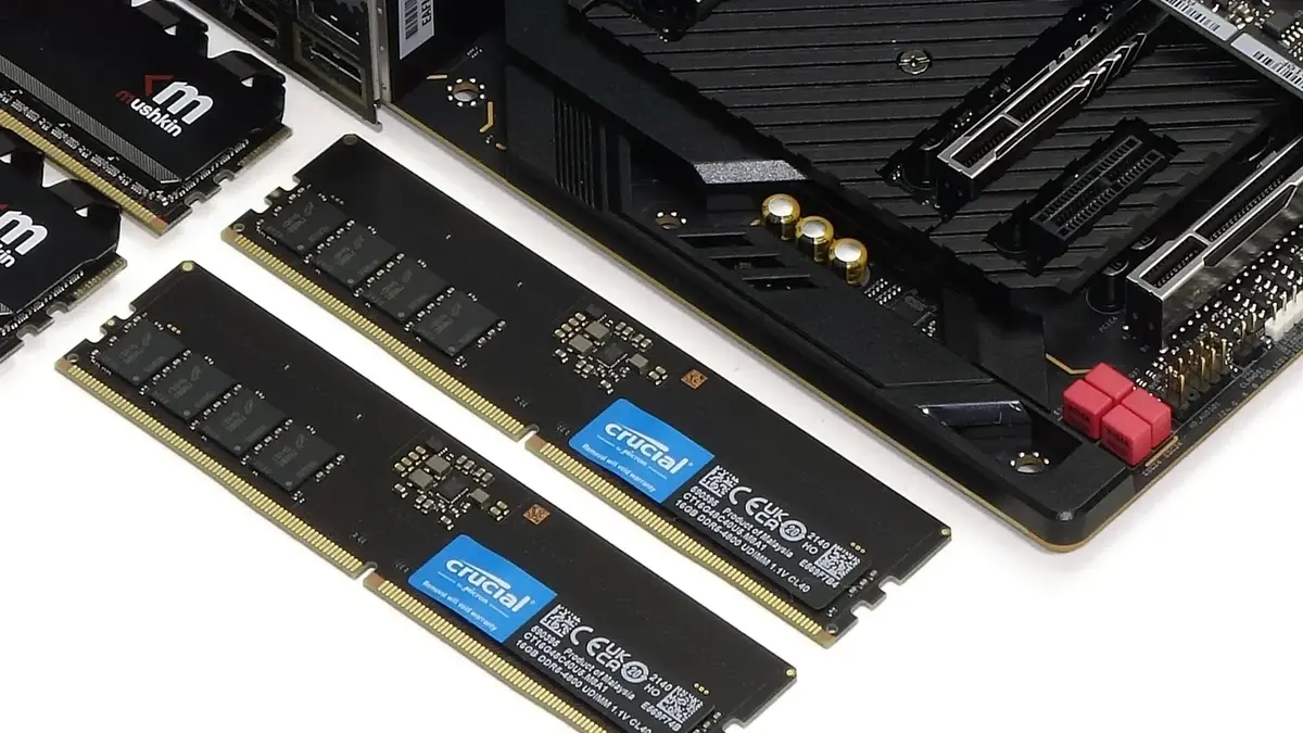 Choose between LPDDR5 and DDR5