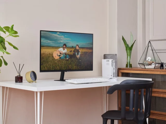 Connect your PC to a Smart TV, all the options available