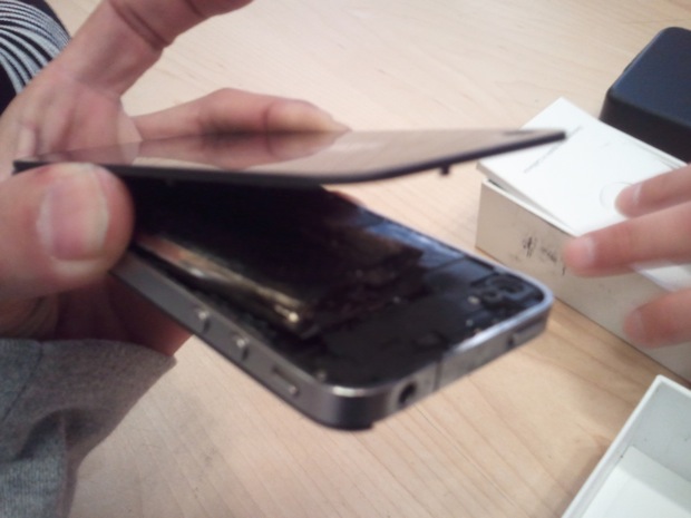 iPhone 4 explota