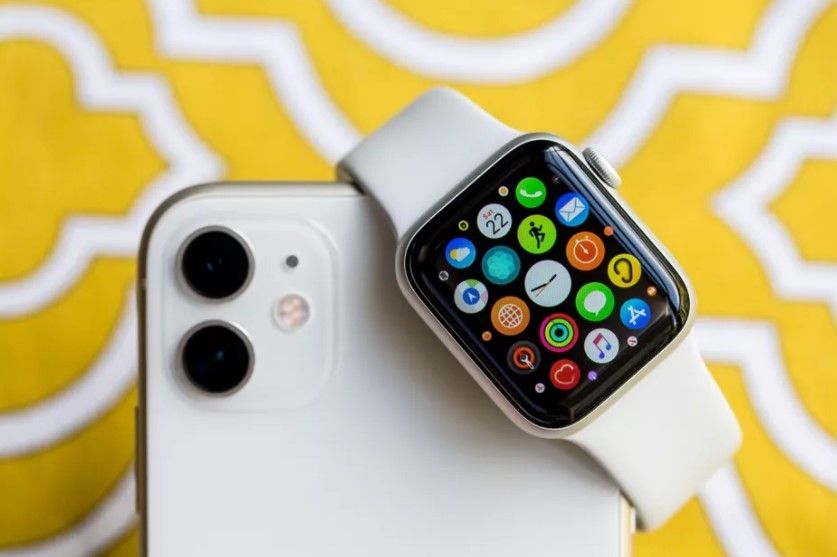 Cómo agregar un contacto de emergencia en Apple Watch y en iPhone