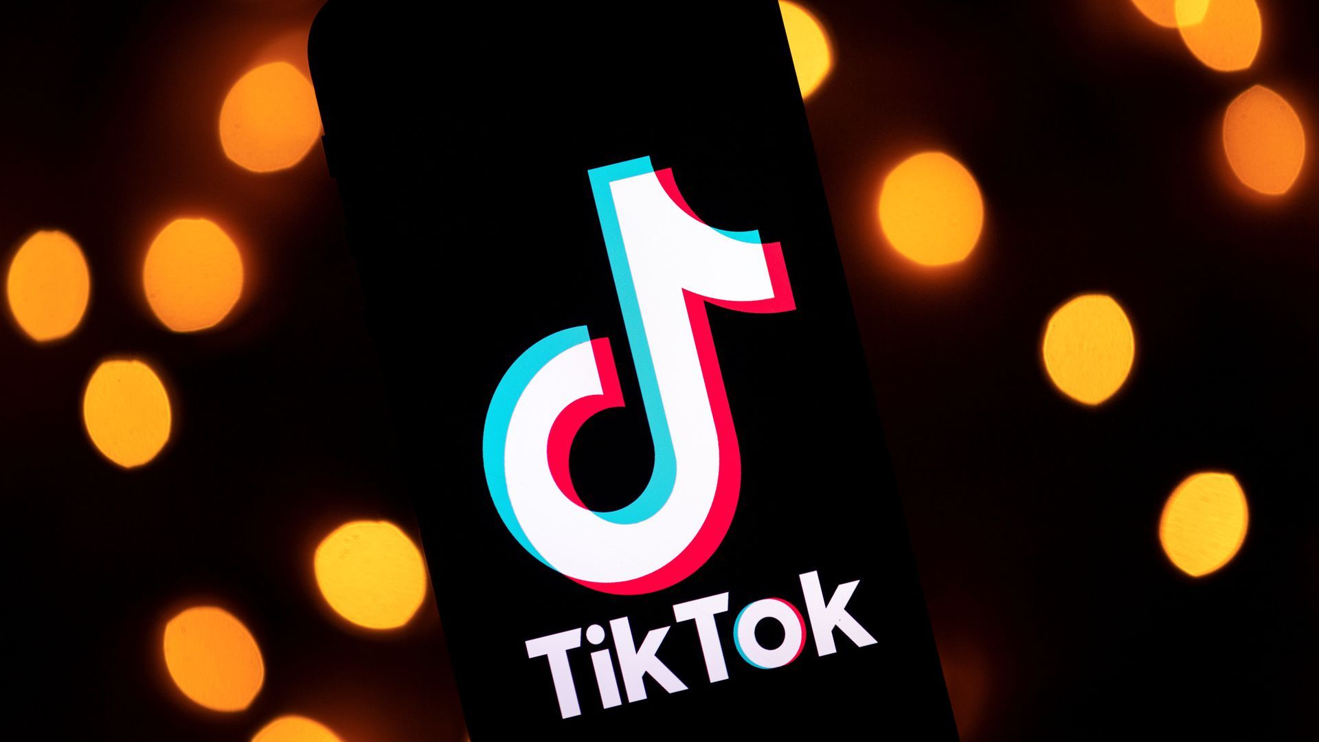 Cómo encontrar o crear vídeos en vivo o directo en TikTok