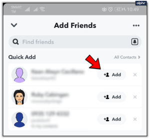 Agregar amigos sirve para subir puntaje en Snapchat.