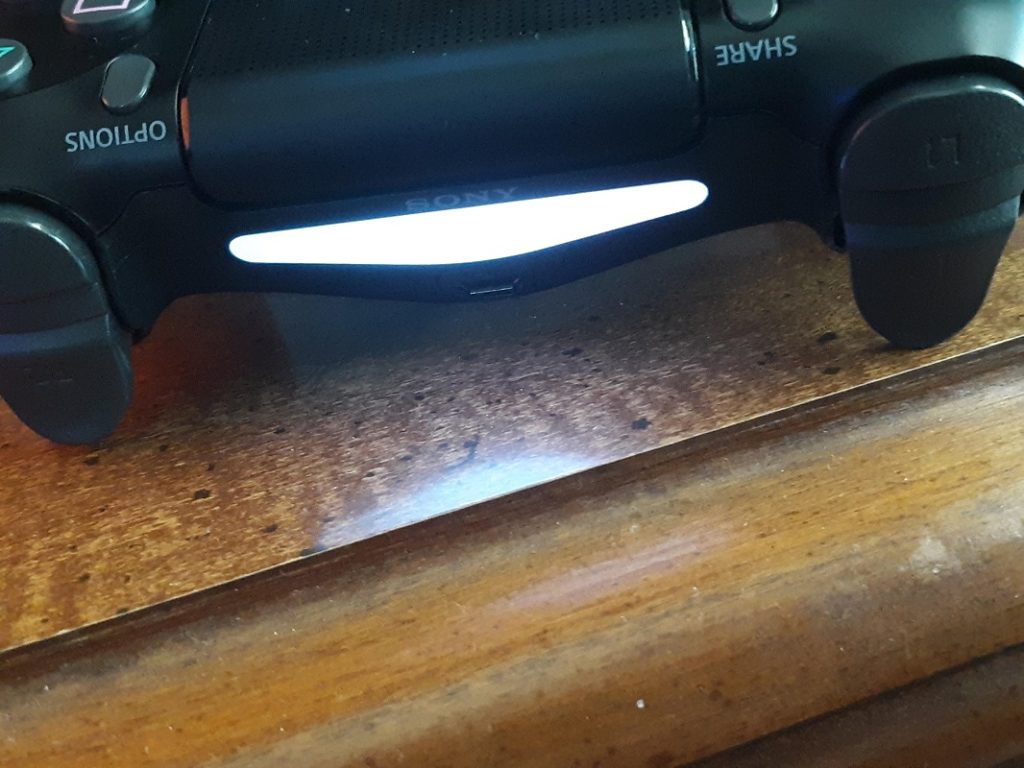 mando PS4 parpadea luz blanca 2