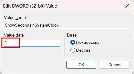 Cambiar valor para mostrar segundos en el reloj de la barra de tareas en Windows 11