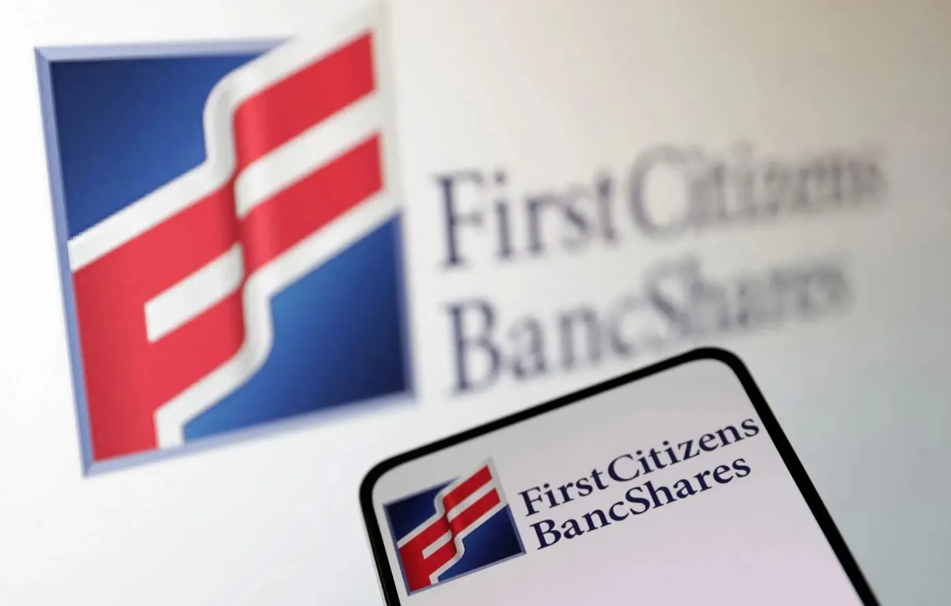 First Citizens Bank compra SVB