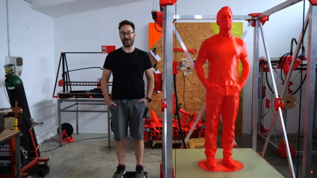 YouTuber se clona usando impresora 3D