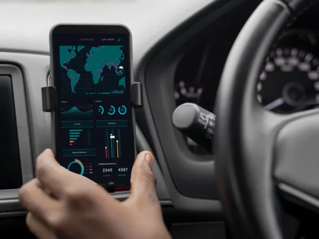 Guía digital: las 5 aplicaciones imprescindibles para quienes pasan mucho tiempo al volante